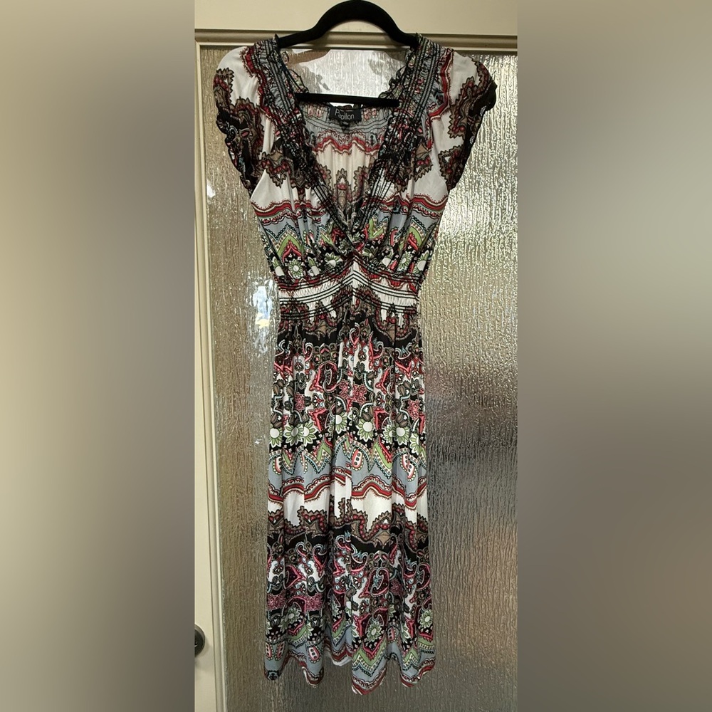Papillon Blanc Vibrant Multicolor Maxi Dress
